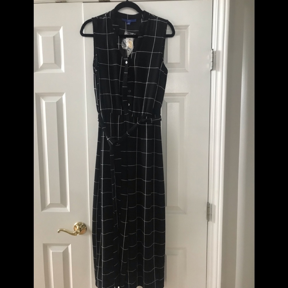 NWT - APT 9 crop jumpsuit.  Black and white window pane pattern.  Never worn